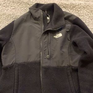 Black north face fleece